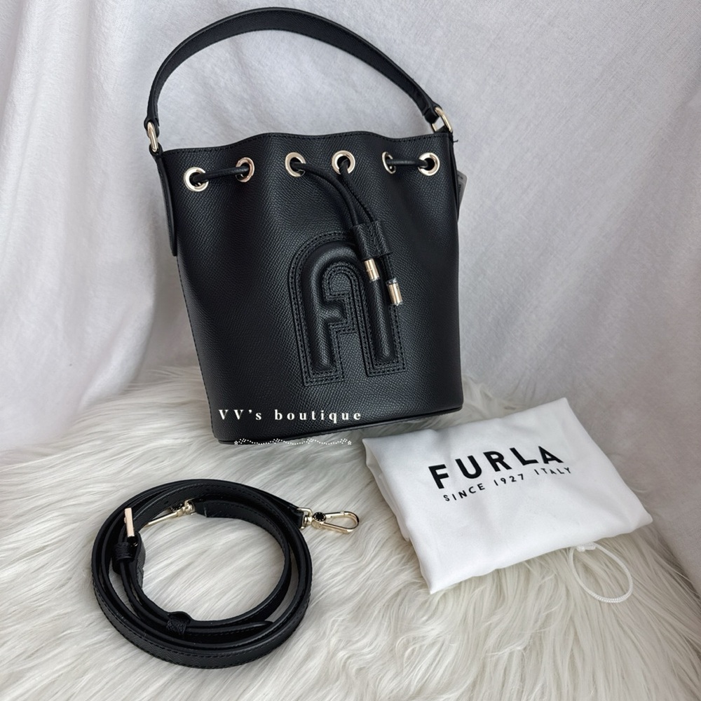 NWT Furla Clio Bucket Bag Mini Leather Crossbody Top Handle Nero Black